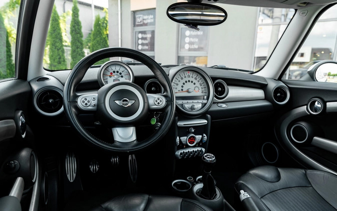 MINI Cooper S cena 22900 przebieg: 229000, rok produkcji 2006 z Bytów małe 529